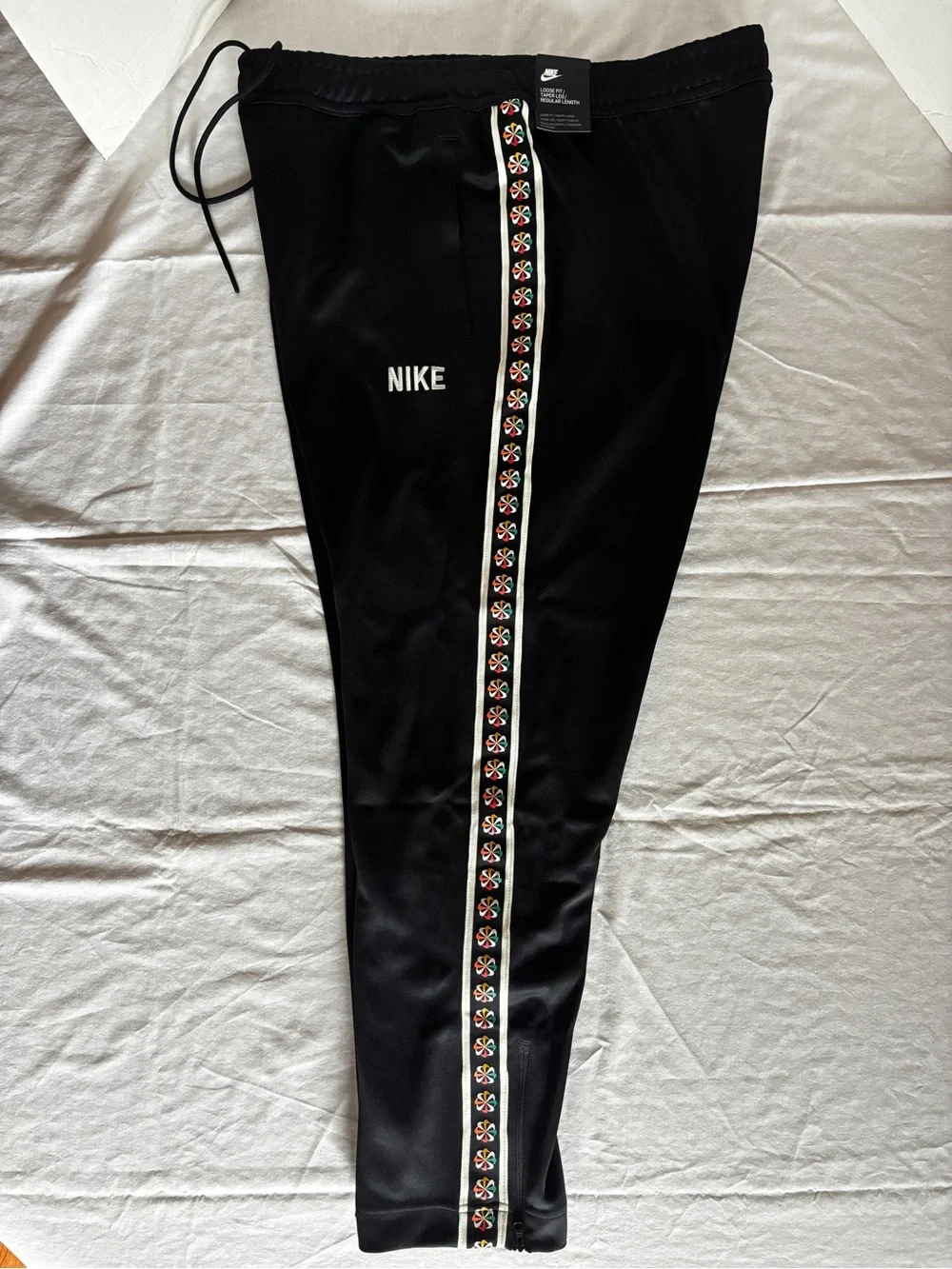 Nike Evolution Of The Swoosh Tribute Jogger Pants CQ7193-010 NWT!